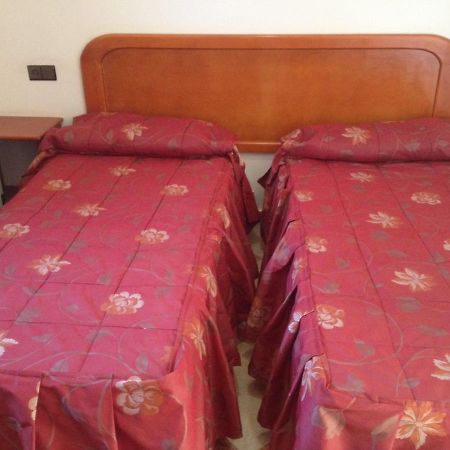 Motel Paris Dakar Selouane Exteriör bild