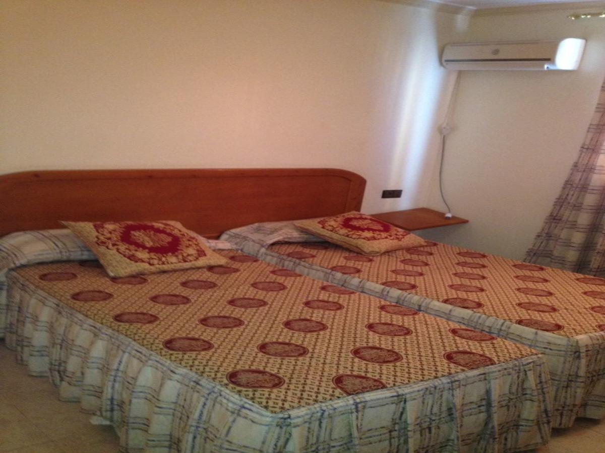 Motel Paris Dakar Selouane Exteriör bild